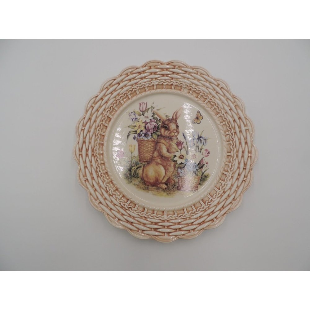 Cracker Barrel Easter Treasures 11" Platter